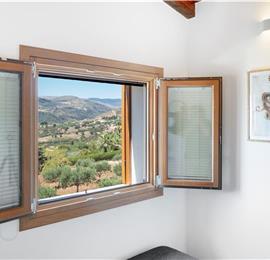 3 bedroom villa with pool near Castellamarre del Golfo, sleeps 5
